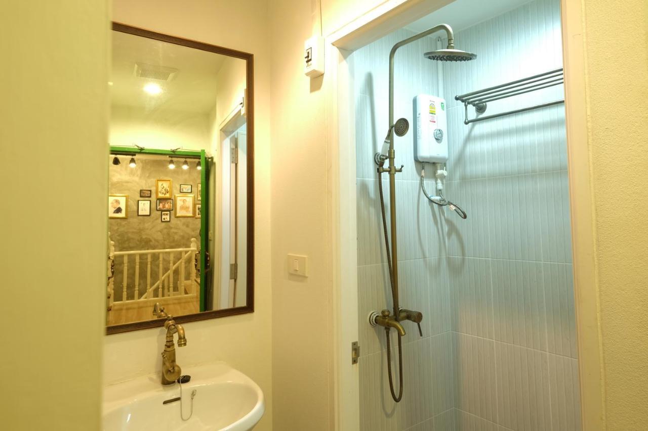 בנגקוק Ratana Boutique Hostel מראה חיצוני תמונה